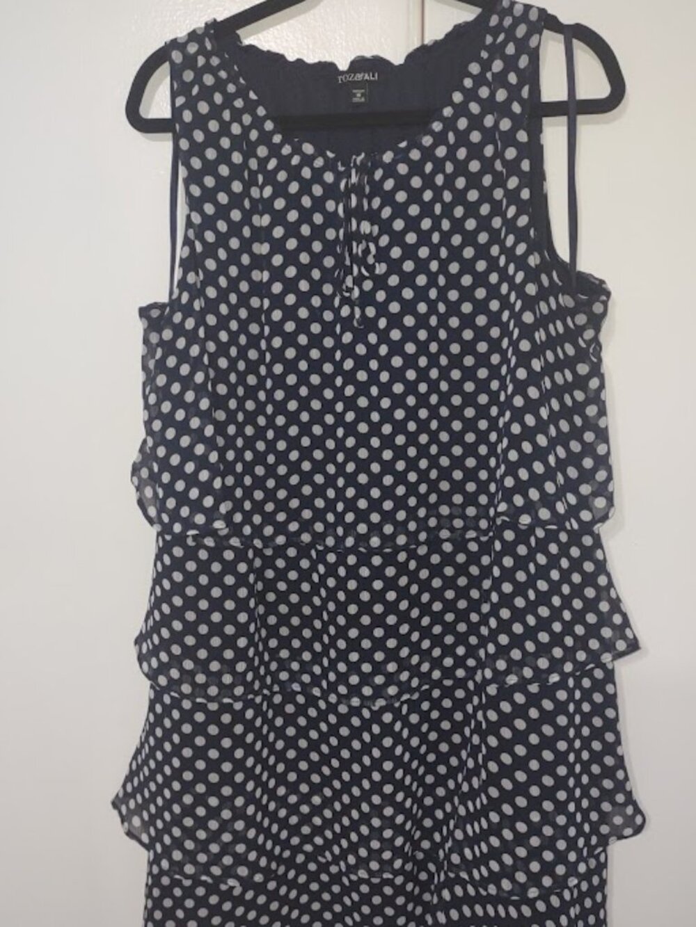 Roz & Ali navy blue and white polka dot sleeveless tiered dress - size 18